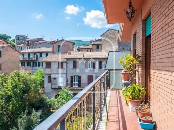 appartamento in vendita ad Olevano Romano