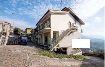 appartamento in vendita ad Olevano Romano