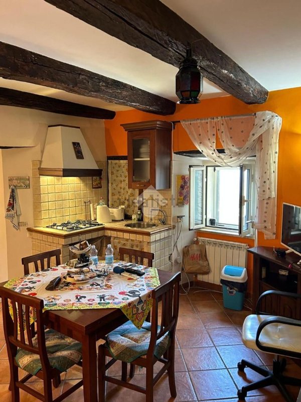 appartamento in vendita ad Olevano Romano