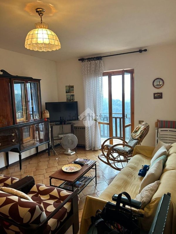 appartamento in vendita ad Olevano Romano