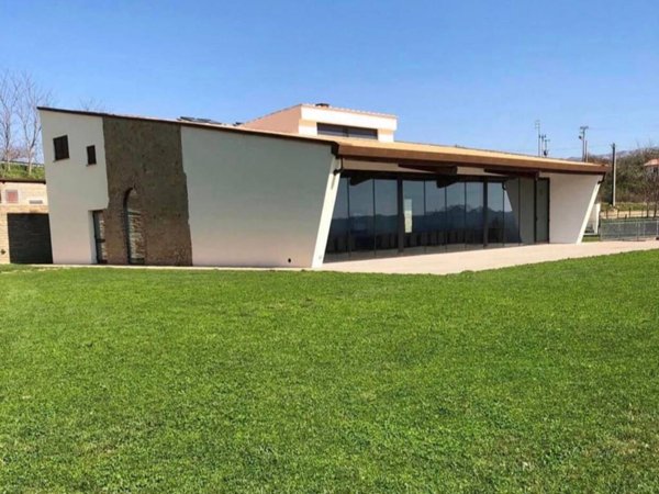 casa indipendente in vendita ad Olevano Romano