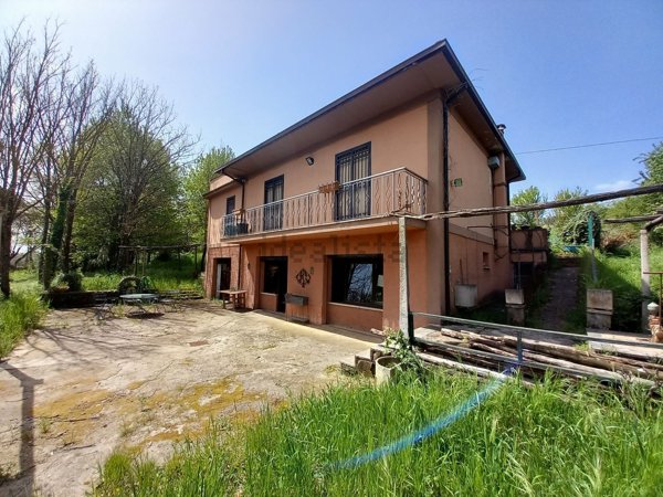 appartamento in vendita ad Olevano Romano