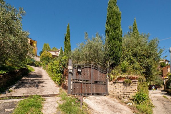 appartamento in vendita ad Olevano Romano