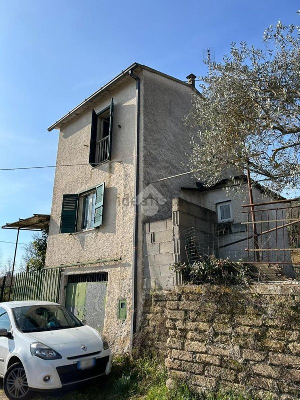 appartamento in vendita ad Olevano Romano