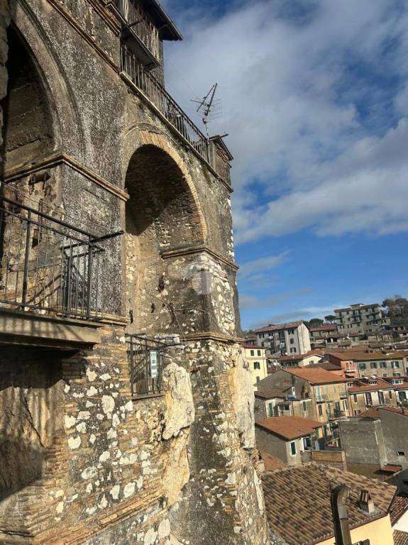 appartamento in vendita ad Olevano Romano