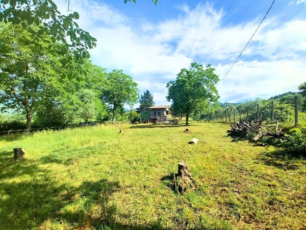 casa indipendente in vendita ad Olevano Romano