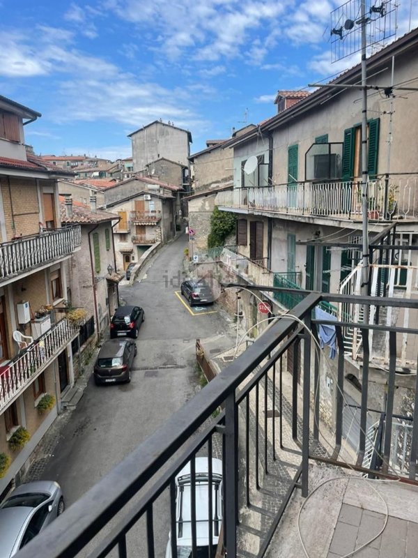 appartamento in vendita ad Olevano Romano