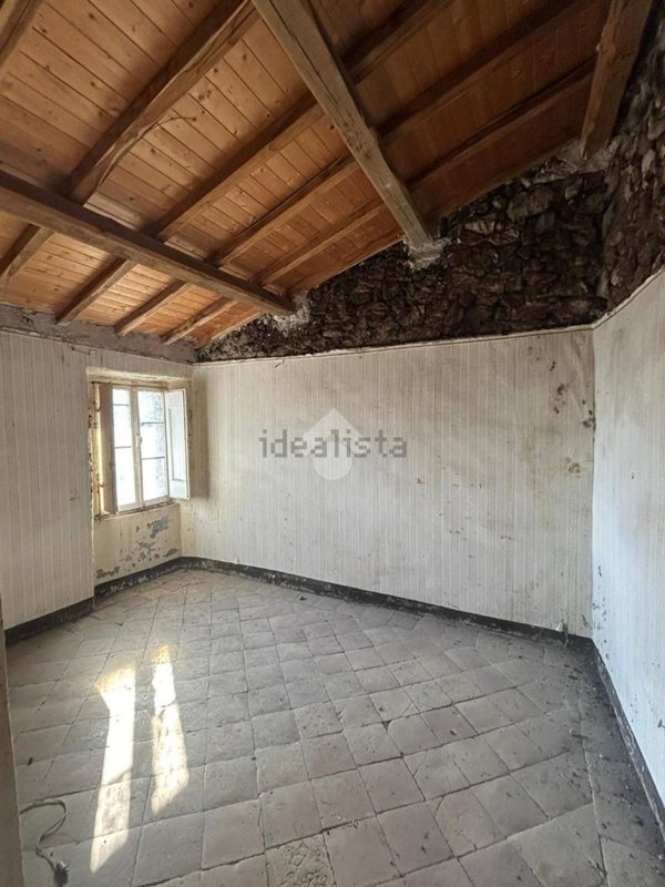 appartamento in vendita ad Olevano Romano