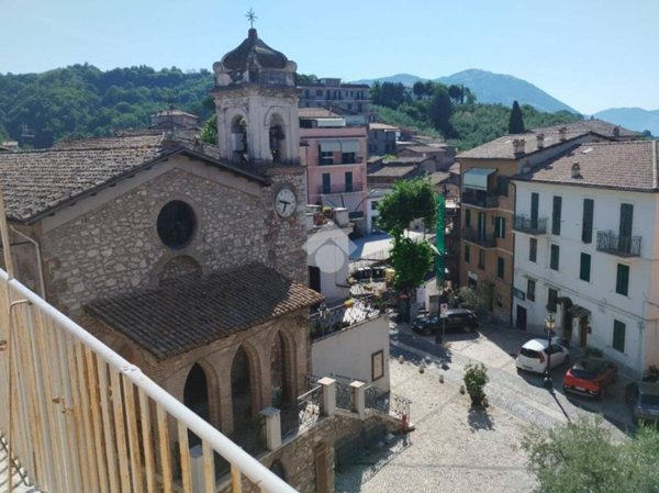 appartamento in vendita ad Olevano Romano