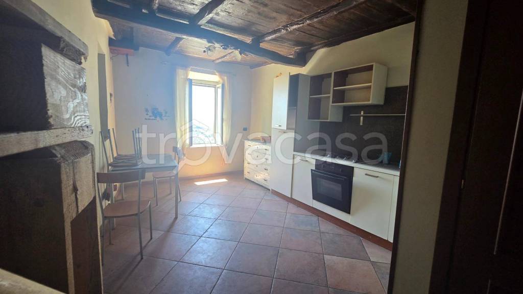 appartamento in vendita ad Olevano Romano