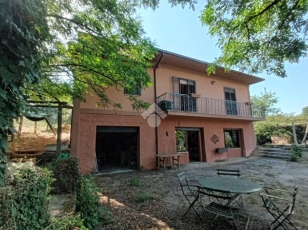 casa indipendente in vendita ad Olevano Romano