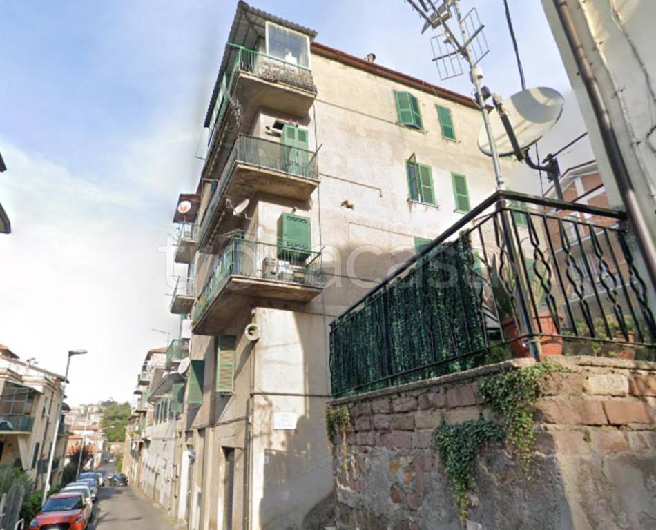 appartamento in vendita ad Olevano Romano