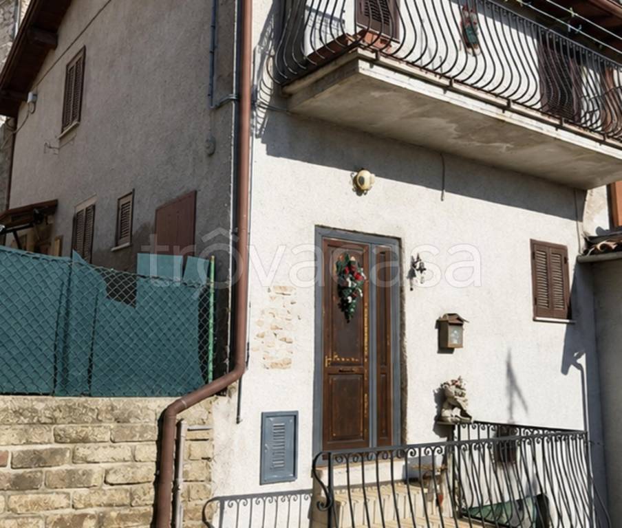 appartamento in vendita ad Olevano Romano