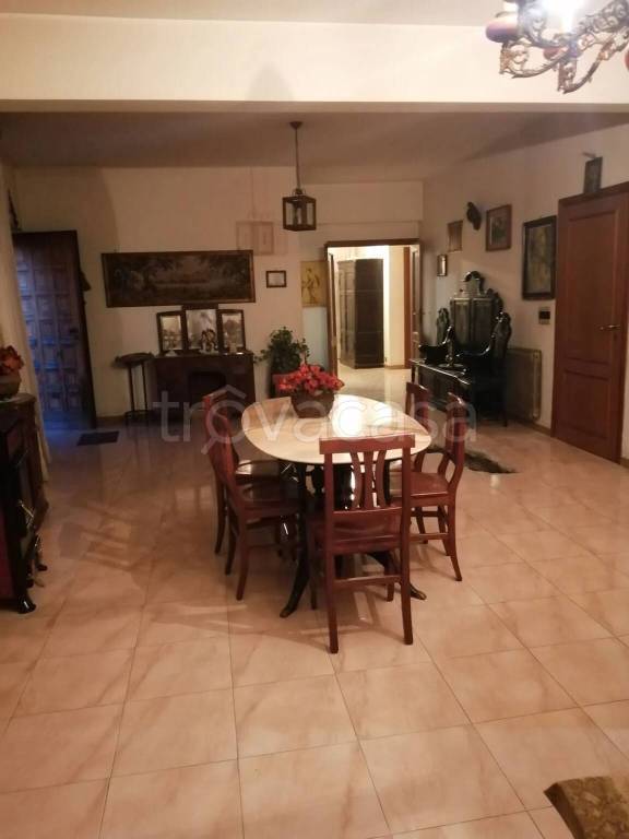 appartamento in vendita a Palestrina in zona Carchitti