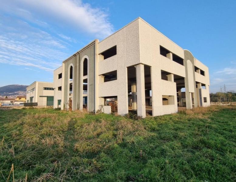 locale commerciale in vendita a Palestrina