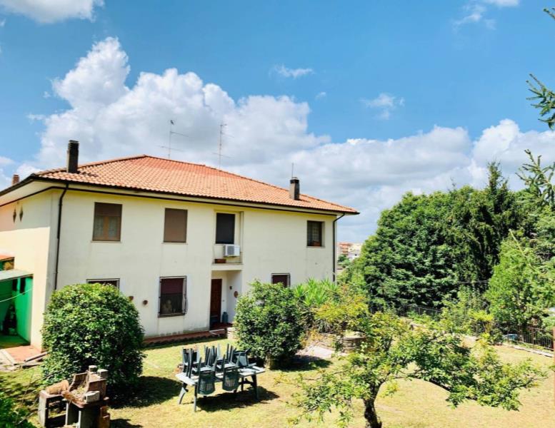 casa indipendente in vendita a Palestrina