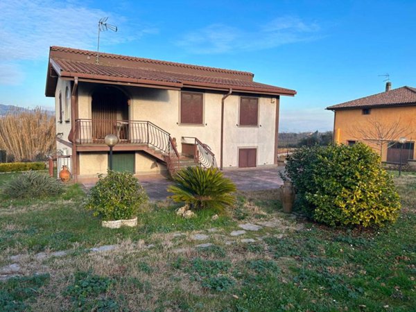 casa indipendente in vendita a Palestrina in zona Carchitti