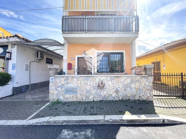 appartamento in vendita a Palestrina in zona Carchitti