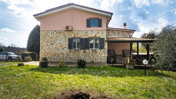 casa indipendente in vendita a Palestrina