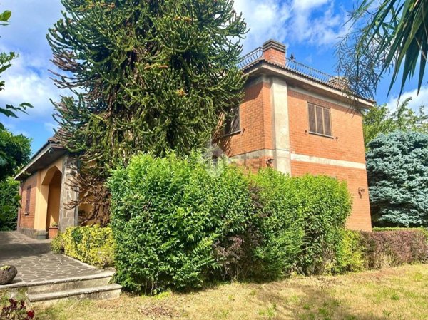 casa indipendente in vendita a Palestrina in zona Carchitti