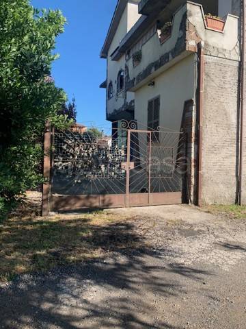 casa indipendente in vendita a Palestrina in zona Carchitti