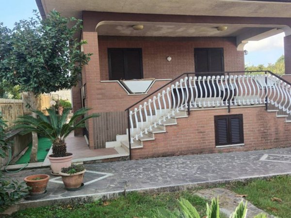 casa indipendente in vendita a Palestrina in zona Carchitti