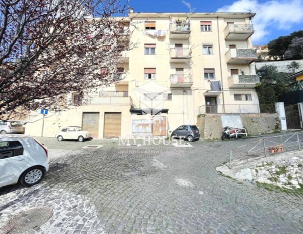 appartamento in vendita a Palestrina in zona Carchitti