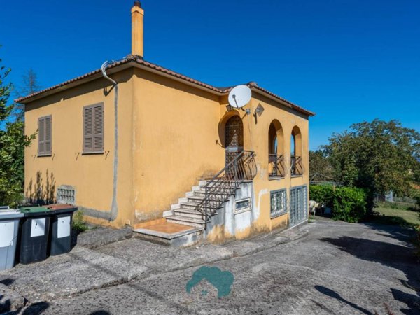 casa indipendente in vendita a Palestrina in zona Carchitti