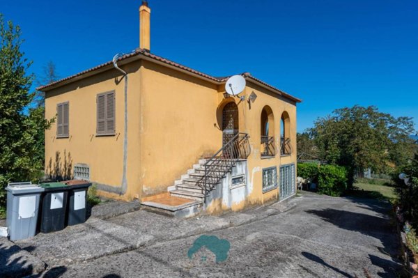 casa indipendente in vendita a Palestrina in zona Carchitti