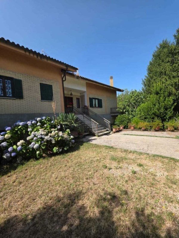 casa indipendente in vendita a Palestrina
