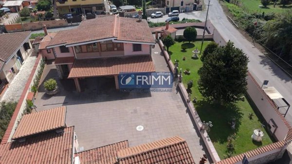 casa indipendente in vendita a Palestrina in zona Carchitti