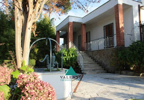 casa indipendente in vendita a Palestrina in zona Valvarino