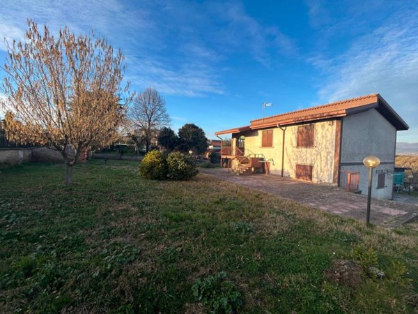 casa indipendente in vendita a Palestrina in zona Carchitti