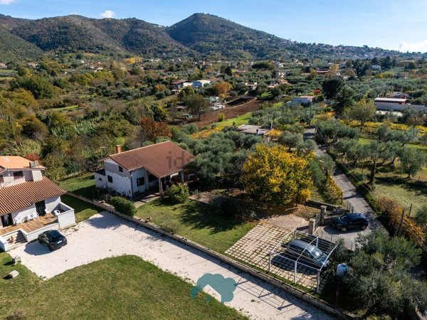 casa indipendente in vendita a Palestrina