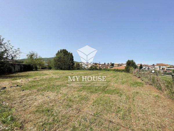 ufficio in vendita a Palestrina in zona Carchitti