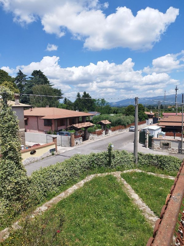 appartamento in vendita a Palestrina in zona Carchitti