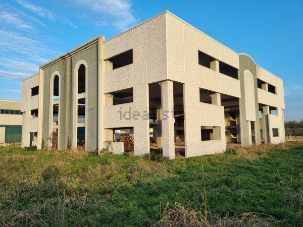 capannone in vendita a Palestrina