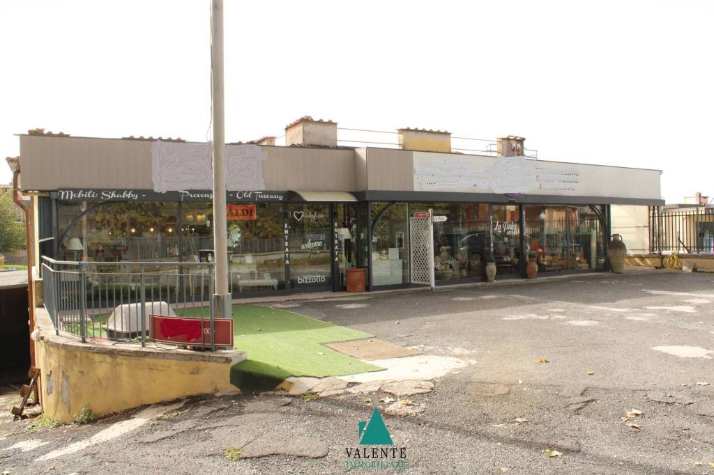 negozio in vendita a Palestrina