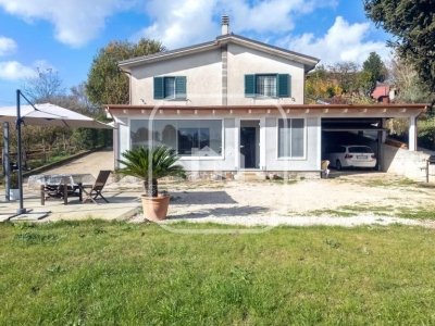 casa indipendente in vendita a Palestrina in zona Carchitti