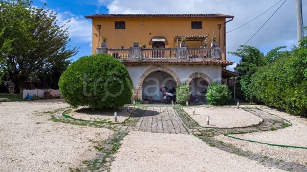 appartamento in vendita a Palestrina in zona Carchitti