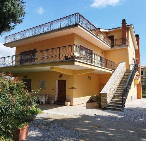 casa indipendente in vendita a Palestrina