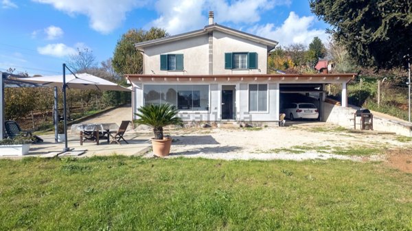 casa indipendente in vendita a Palestrina in zona Carchitti
