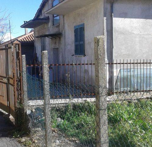 appartamento in vendita a Palestrina in zona Carchitti