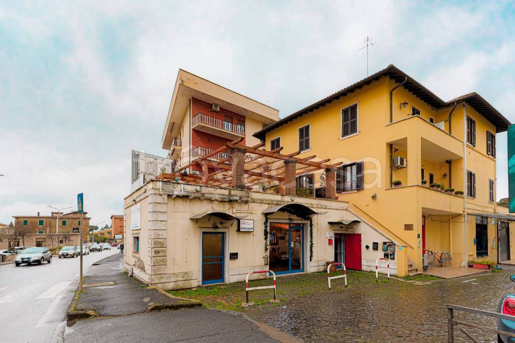negozio in vendita a Palestrina