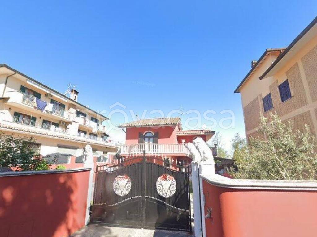casa indipendente in vendita a Palestrina in zona Carchitti