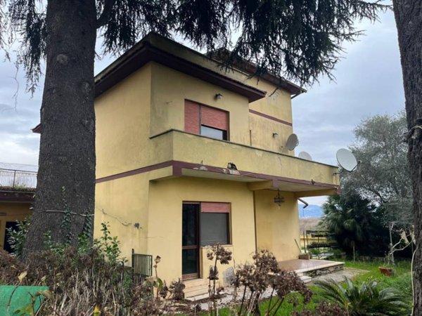 casa indipendente in vendita a Palestrina in zona Carchitti