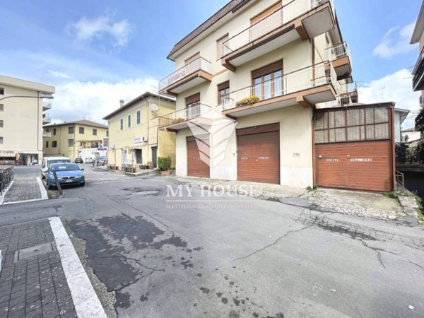 appartamento in vendita a Palestrina in zona Carchitti