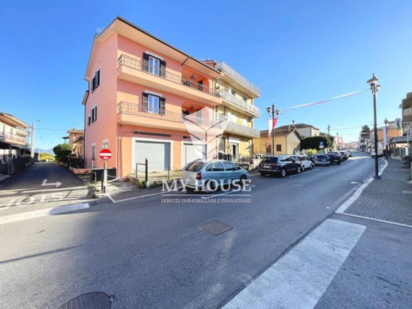 appartamento in vendita a Palestrina in zona Carchitti