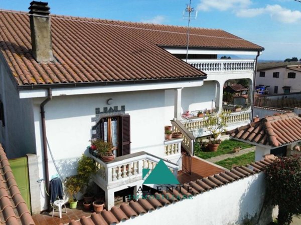 casa indipendente in vendita a Palestrina in zona Carchitti