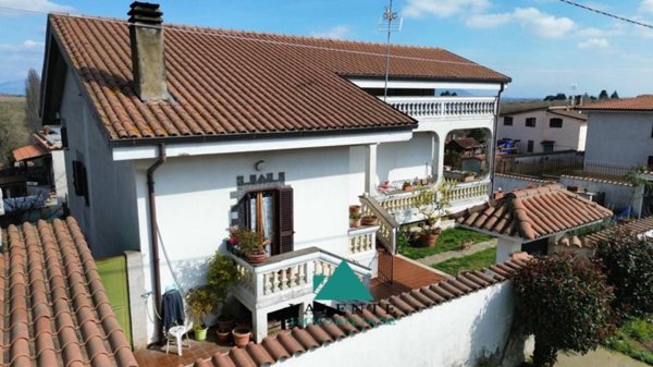 casa indipendente in vendita a Palestrina in zona Carchitti